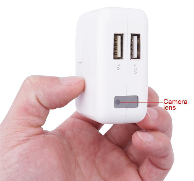 USB-oplader med skjult kamera